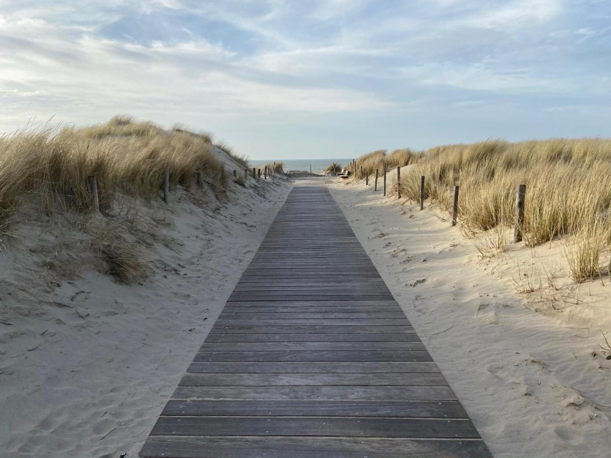 Strandhuis De Zeeparel Met Hottub Петен Екстериор снимка